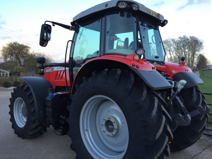 Massey Ferguson 7718S