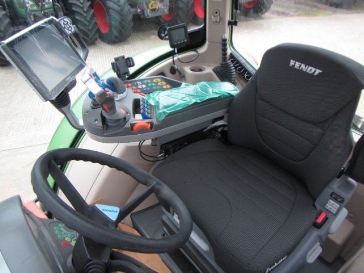 Fendt 724 Profi-Plus