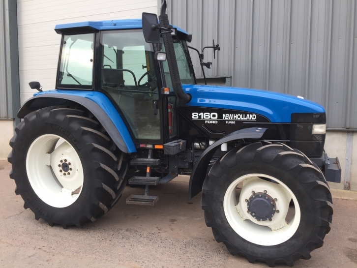 New Holland 8160