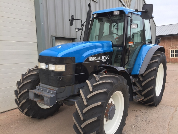 New Holland 8160