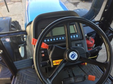 New Holland 8160