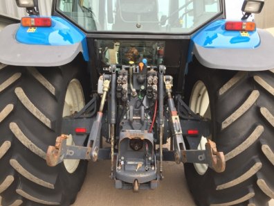 New Holland 8160