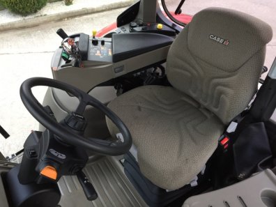 Case Puma 220