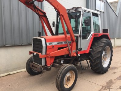 Massey Ferguson 690