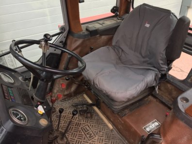 Massey Ferguson 690