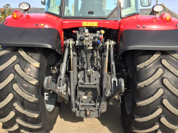 Massey Ferguson 7718 Efficient