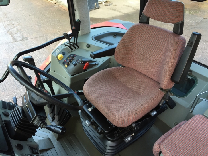 Massey Ferguson 8120
