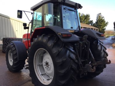 Massey Ferguson 8120