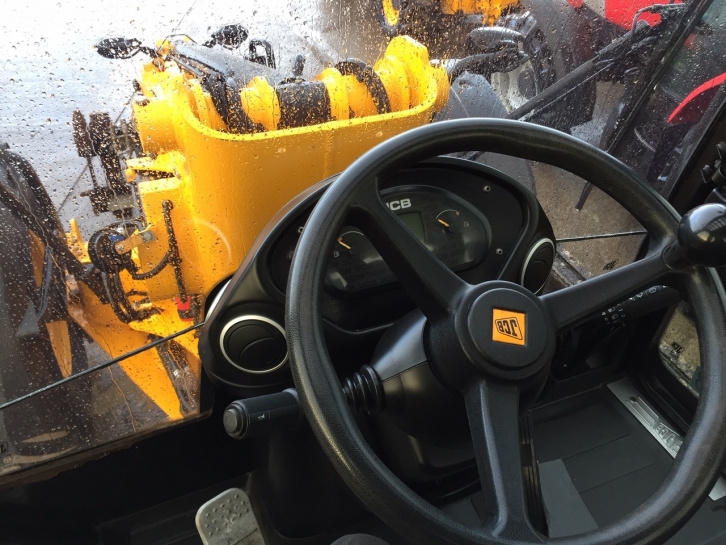 JCB TM320S