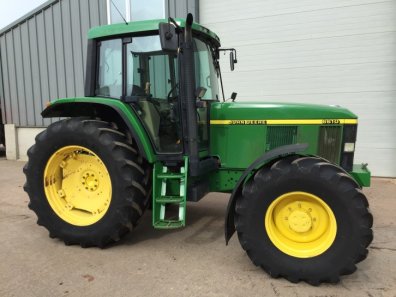 John Deere 6610