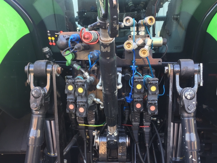 Deutz Agrotron TTV620