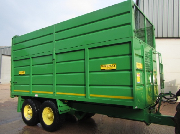 Dooley 16 ton silage trailer