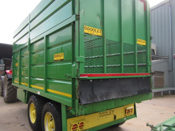 Dooley 16 ton silage trailer