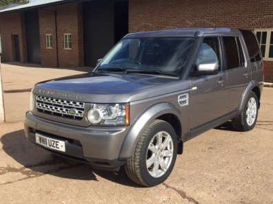 Land Rover Discovery Commercial