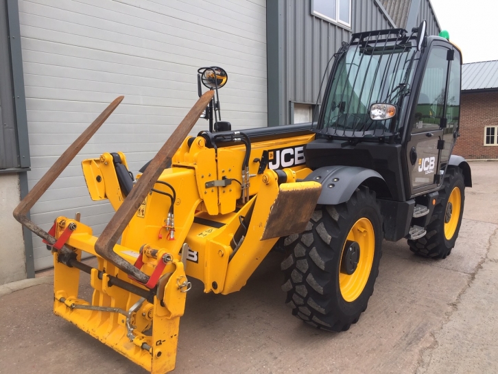 JCB 535-125 Hi-Vis
