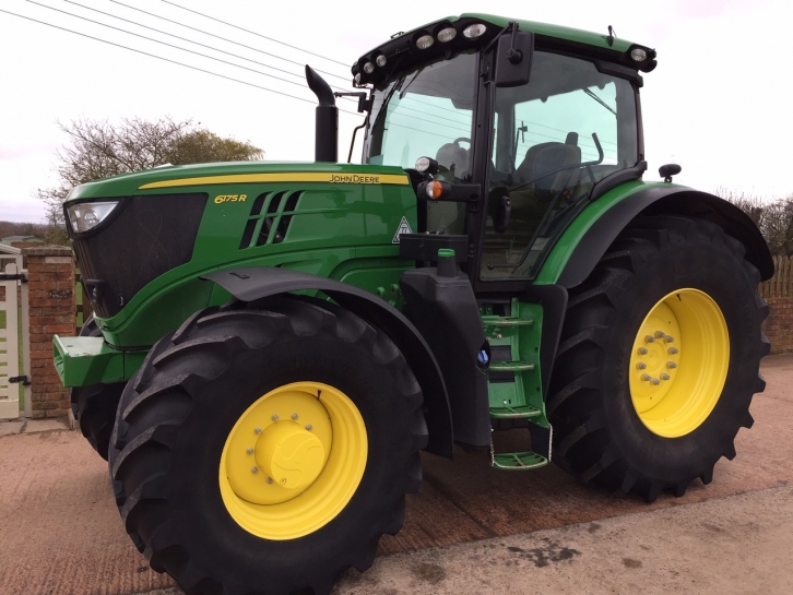 John Deere 6175R