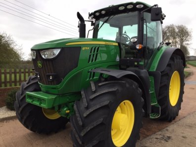 John Deere 6175R