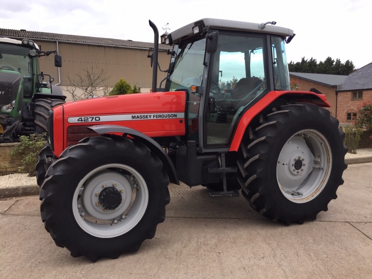 Massey Ferguson 4270