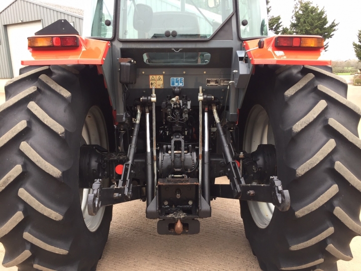 Massey Ferguson 4270