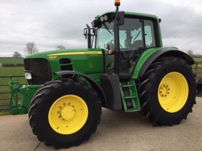 John Deere 6930