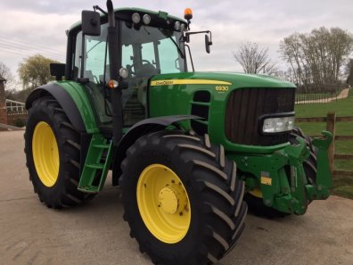 John Deere 6930
