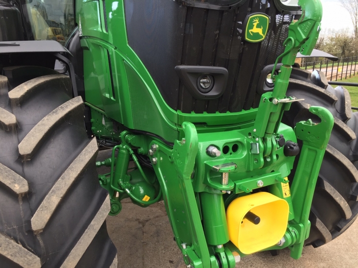 John Deere 6250R
