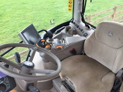 John Deere 6250R