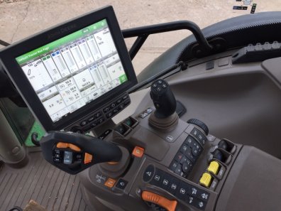 John Deere 6250R