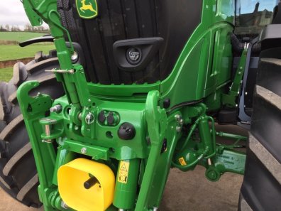 John Deere 6250R
