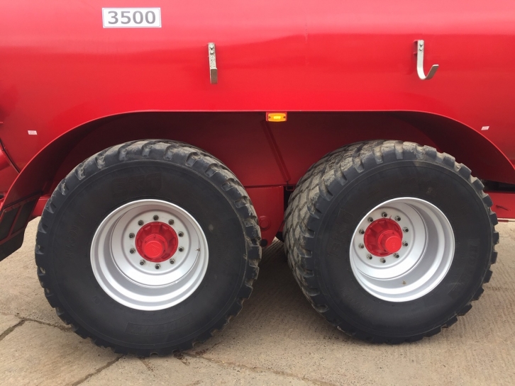 Redrock 3500 Gallon tanker