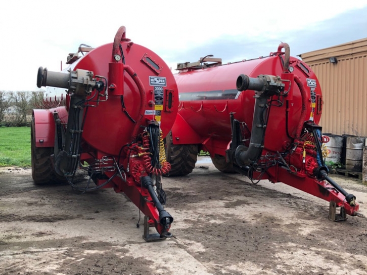 Hi-Spec 3000 Gallon tanker