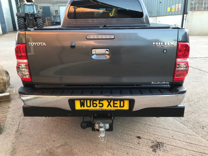 Toyota Hilux Invincible 3.0 Litre D4D