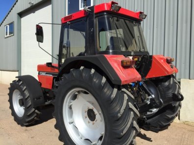 Case 1056XL