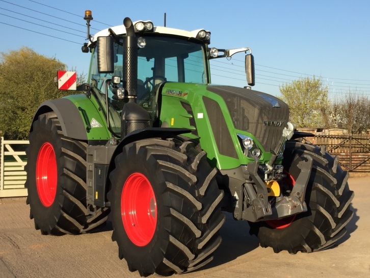 Fendt 828 Profi-Plus