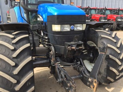 New Holland TM 140