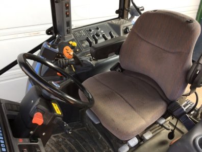 New Holland TM 140