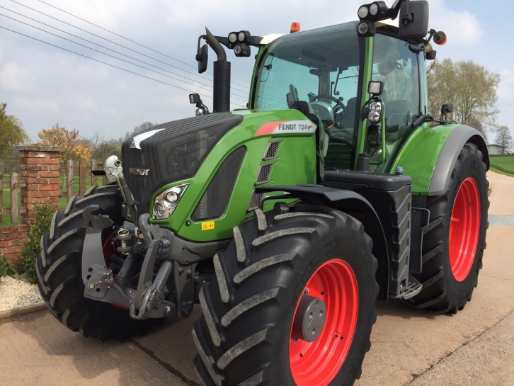 Fendt 724 Profi-Plus