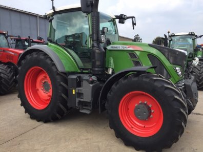 Fendt 724 Profi-Plus