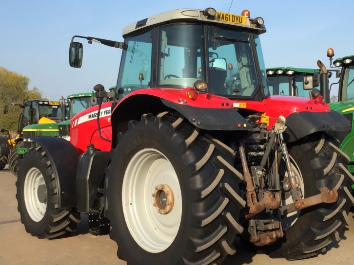 Massey Ferguson 6490