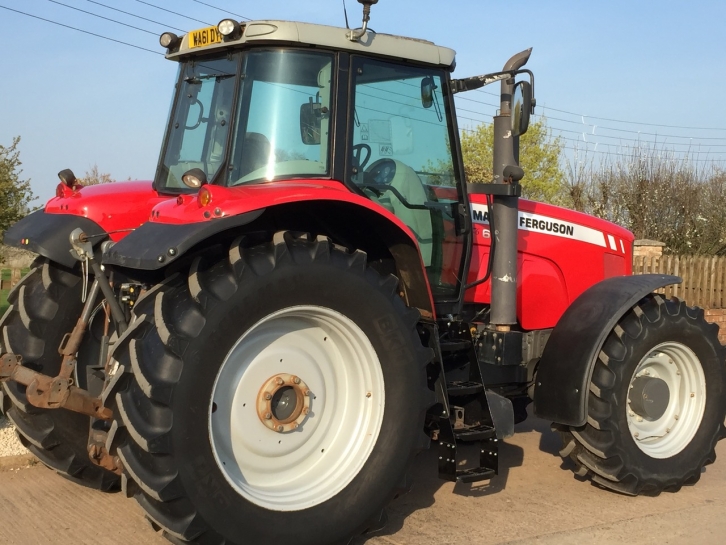 Massey Ferguson 6490
