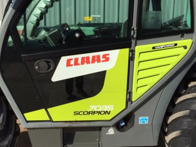 Claas Scorpion 7035
