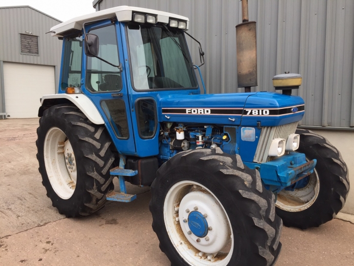Ford 7810 II