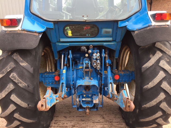 Ford 7810 II