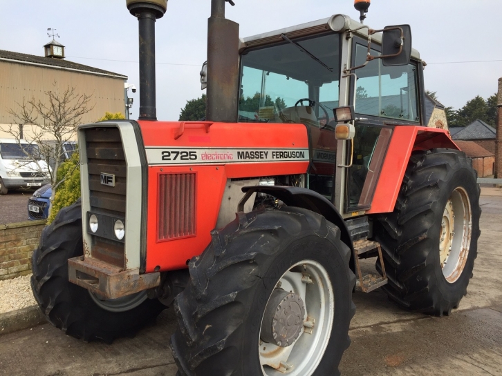 Massey Ferguson 2725 Electronic