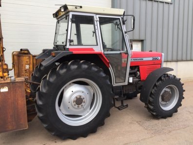 Massey Ferguson 390