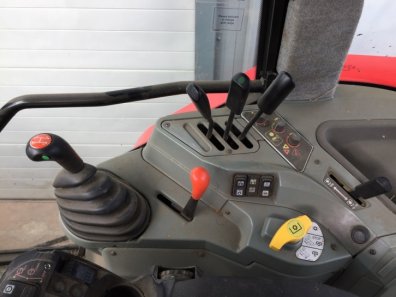 Massey Ferguson 6270