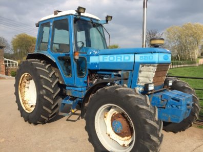 Ford 8210