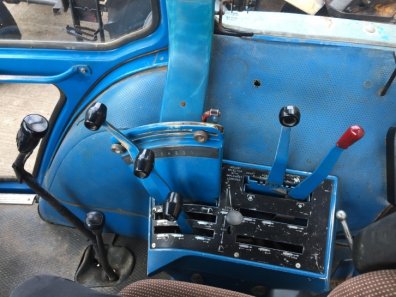 Ford 8210