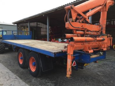 Flat bed trailer