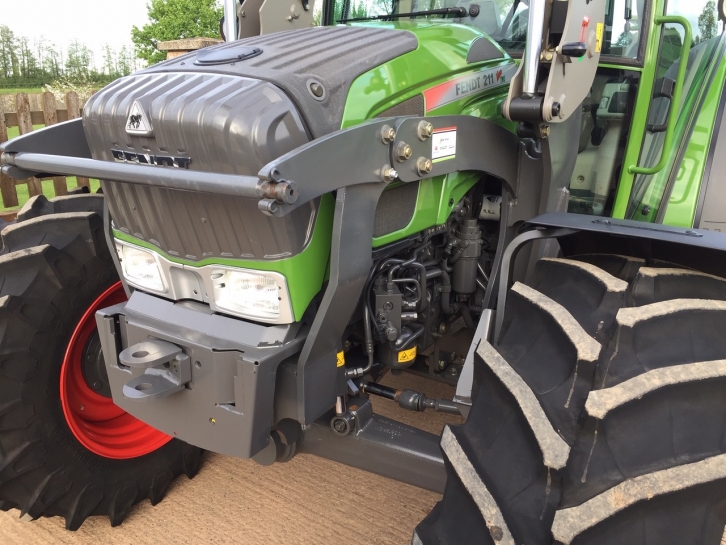 Fendt 211